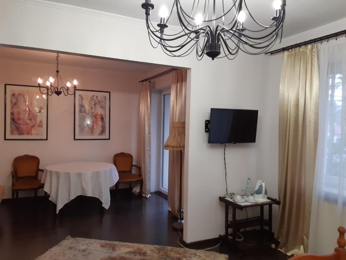Fantazja - Restauracja I Noclegi Radom Kültér fotó